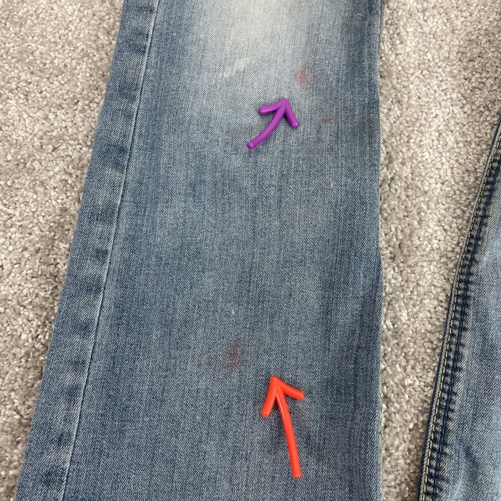 Silver Jeans visible pink